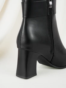 Clariva 2024秋冬新款百搭粗跟时尚靴子法式白色短靴黑色高跟踝靴女 - 黑色 - 查看 2