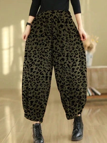 Plus Size Women Casual Leopard Print Pocket Elastic Waist Loose Harem Pants, Everyday Wear, Spring/Autumn - Grass Green - View 4