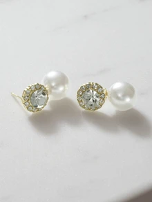 Clariva 1 Pair Elegant Pearl And Diamond Inlaid Luxury Stud Earrings - Gold - View 5