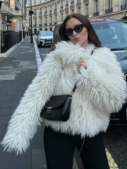 Autumn/Winter New Faux Fox Fur Lining Thick Fashionable Faux Fur Fluffy Women's Jacket, Elegant Solid Color Lapel Long Sleeve Casual Loose Oversize Street Style Women Winter Coat