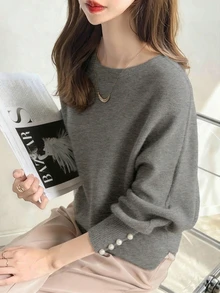 蝙蝠袖女休闲灰色毛衣，珍珠纽扣袖口设计，加厚长袖宽松针织套头衫，适合外出、通勤、居家、约会、圣诞、新年 - 花灰色 - 查看 2