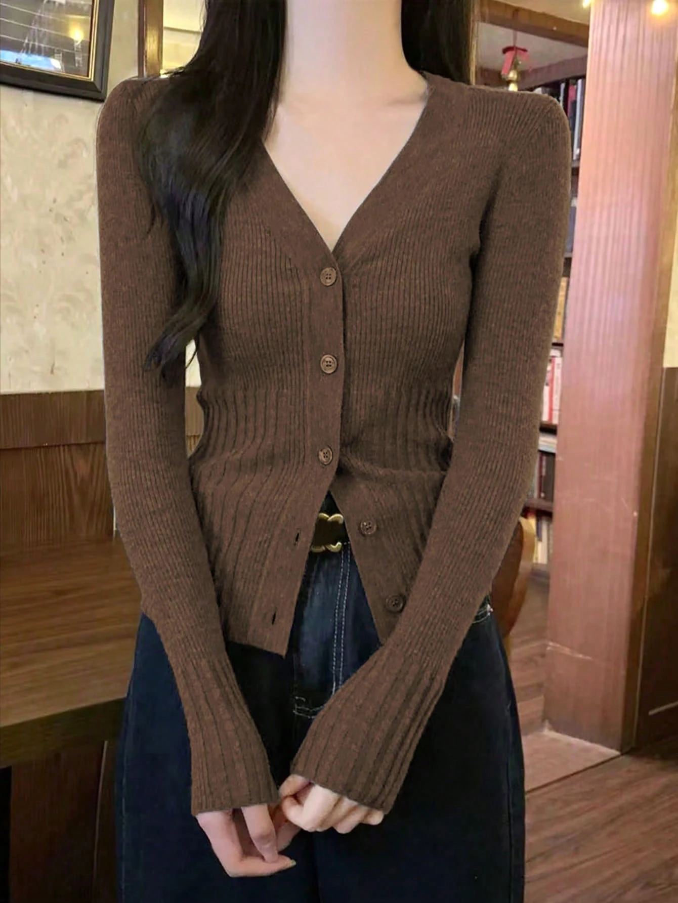 V领设计，细扣环，长袖，罗纹针织开衫，女士秋冬/返校季必备