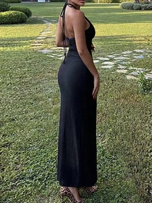 New Women's Fitted And Sexy Neck-Beaded Design Dress, Ladies' Summer Elegant Backless Sleeveless Long Dress, With Ruffles, Back Exposure, Shoulder Exposure, European-Style Solid-Color Dress, Elegant Party Dress, Banquet Dress.