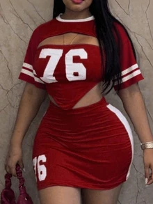 女士夏季穿搭：数字印花T恤、镂空不规则露脐上衣、街头风狂野夜店T恤+迷你裙套装 - 紅色 - 查看 7