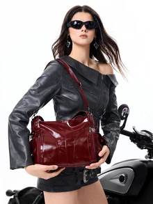 DareSee Túi du lịch đa năng mới, túi đi làm dung tích lớn, túi mẹ phối chữ, túi xách học sinh, túi thời trang nữ, túi du lịch đôi phong cách punk, màu anh đào, đỏ ruby, đỏ rượu vang, đỏ tía (không kèm mặt dây chuyền), quà tặng ngày Valentine, Chất liệu: Ba lô du lịch, mùa hè, xách tay, qua đêm, hành lý, đa chức năng, khóa kéo, công tác, du lịch nghỉ dưỡng, ba lô, đi học, hành lý, đỏ tía, túi đỏ tía thời trang dự lễ hội âm nhạc - Đỏ - Xem 2