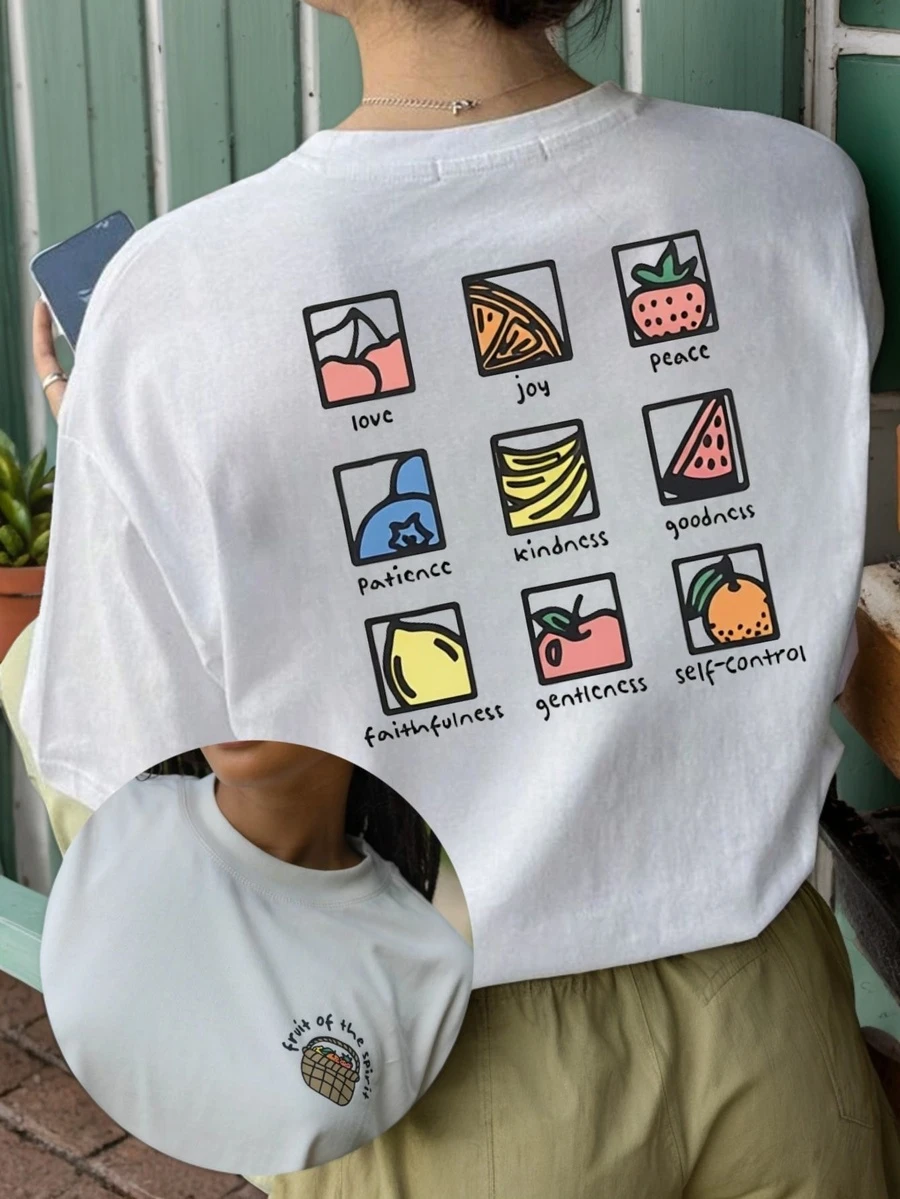 Áo thun nữ dáng regular fit "Trái của Thánh Linh", in hình giỏ dâng lễ vật trong Kinh Thánh, áo tay ngắn in câu Kinh Thánh truyền cảm hứng, áo cổ tròn màu trắng, trang phục thường ngày mùa hè. - trắng - Xem 1