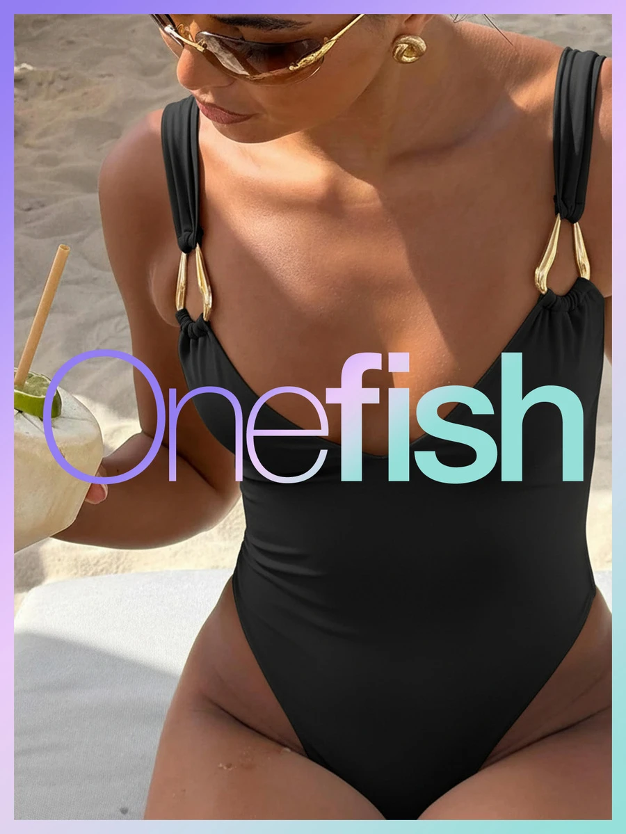 Onefish 2026 Nuevo traje de baño de una pieza elegante para mujer con cuello en V y decoración de anillo de metal, para verano, vacaciones en la playa, ropa de playa, traje de baño de una pieza para mujer, traje de baño de cintura alta, bikinis de playa para mujer verano 2026, ropa de verano, atuendo de playa. - Negro - Ver 1