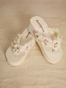 Tropiscape Spring/Summer Women's EVA Platform Wedge Flip Flops, Chinese Style Floral Tassel Bohemian Beach Slides - Beige - View 3