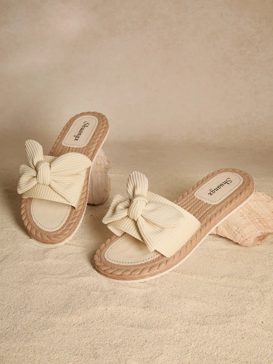 Tropiscape Women Bow Decor Flat Sandals, Lightweight Summer Slippers, Non-Slip Ladies Beach Shoes Cottagecore,SummerOutfit - Beige - View 1