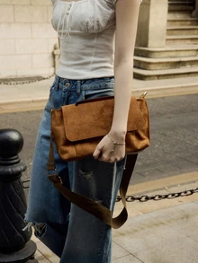 Hatastic 复古棕色丝绒小丑秋冬包女大容量斜挎包单肩包女包2025新浪潮音乐节 - 棕色 - 查看 7