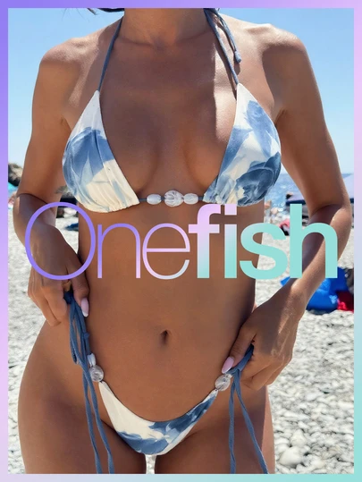  Onefish 2026 Spring/Summer New Blue Tie-Dye Print Sexy Side Tie Triangle Bikini Set Beach Vacation Resort Pool Summer Collection, Bikini Set, Beach Wear, High Waisted Bathing Suit, Beach Set, Swimwear, Swimming Suits For Woman, Women Swimwear, Sexy Bikini, Bathing Suits For Women>Vacation, Swimwears For Woman, Bathing Suits For Women, Vacation Outfits Women, Summer Clothes, Women Beachwear, Tropical Vacation Outfits.