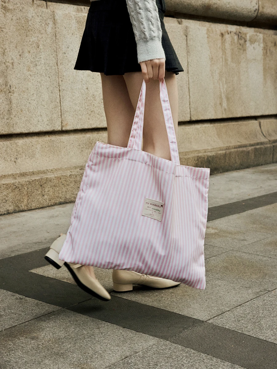 Hatastic 复古条纹帆布手提包，女士大容量条纹帆布手提包 - 时尚单肩包，适合旅行和购物，亮丽的红白条纹，容量大，用途广泛，可手洗 - 无扣，日常手提包，休闲日常手提包，音乐节必备 - 彩色 - 查看 1