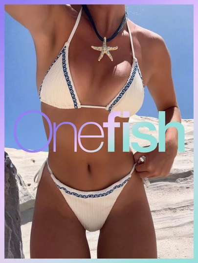  Onefish 女士两件式比基尼，白色纹理面料，蓝色印花，适合海滩和度假，春夏，女士泳装，沙滩装，高腰泳衣，沙滩套装，泳装，女士泳衣，女士泳装，性感比基尼，女士泳装>度假，女士泳装，女士泳装，女士度假套装，夏季服装，女士沙滩装，热带度假套装。