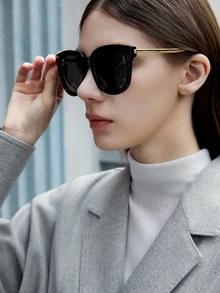 CHICVUE Kính mát phân cực vuông cỡ lớn cổ điển Unisex, gọng nhựa thời trang kính mắt cổ điển cho thể thao ngoài trời đạp xe du lịch bãi biển lái xe câu cá chống nắng UV400 kính mát thời trang trang phục thanh lịch gia đình đi chơi du lịch kỳ nghỉ kỳ nghỉ cho kỳ nghỉ bãi biển mùa hè, ngoài trời, du lịch - màu đen - Xem 6