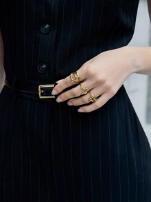 CHICVUE Juego de 4 piezas de anillos asimétricos de círculo abierto con diseño geométrico retro, joyería encantadora para mujeres, adecuada para fiestas y uso diario - Amarillo Oro - Ver 4