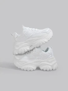 DareSee أحذية رياضية كاجوال للنساء ذات كعب سميك وبطانة، ارتفاع الكعب 7 سم، باللون الأسود، مقاومة للانزلاق، ماصة للصدمات، مريحة، دافئة، مناسبة للاستخدام اليومي، المواعدة، العمل، المدرسة، الرياضة، أحذية تزلج خفيفة الوزن للشباب والطلاب الجامعيين، مناسبة لمهرجانات الموسيقى والموضة الرجعية، عودة إلى المدرسة، الخريف، عيد الميلاد، الشتاء، هدايا عيد الميلاد - أبيض - مشاهدة 1