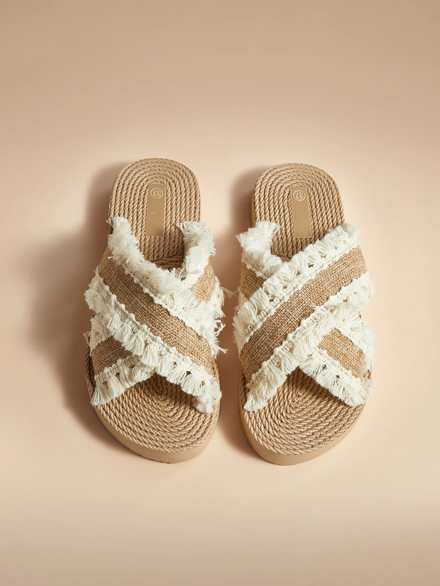 Glizzene Women's Casual Chic Stylish Bohemian Style Sexy Elegant Confident Vibe Tassel Beige/White Flat Sandals, Suitable For Beach, Resort, Versatile, Lightweight, Breathable Open Toe, Soft Comfortable Durable, Cute Sweet Youthful Shallow Khaki Round Toe Elastic EVA Criss-Cross Sandals Valentine's Day Wedding Wedding - Beige - View 1