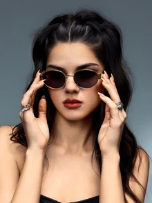 DareSee 1 paire de lunettes de mode femme vintage à monture ovale, élégantes et adaptées pour le port quotidien. Accessoires de plage pour femmes. de base pour tenues femme d'affaires décontractées. Cadeaux pour les festivals de musique, les festivals Y2K, la rentrée scolaire, l'automne-hiver. - Doré - Voir 4