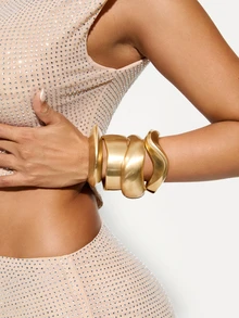 4 件/1 件朋克纹理哑光宽版弹簧扣手链，采用不对称金属手链设计，女士日常派对配饰，时尚珠宝，最佳朋友礼物 - 金色 - 查看 1