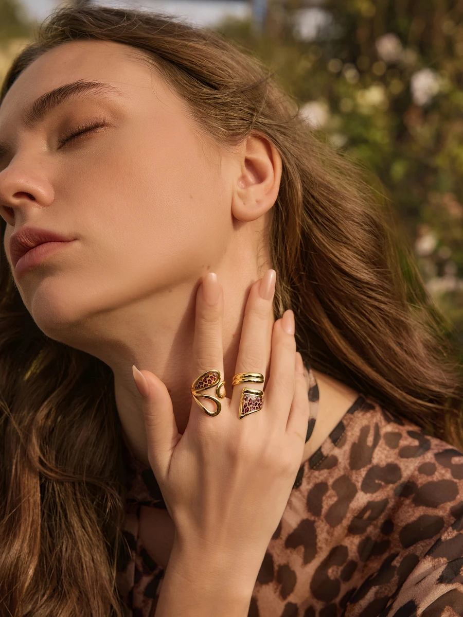 Glizzene 1 pieza Anillo abierto geométrico de acero inoxidable con estampado de leopardo, diseño minimalista y de moda, adecuado para uso diario, regalo para novia/amiga (talla ajustable, evite doblar con fuerza para evitar deformación) Día de San Valentín Boda - Multicolor - Ver 1