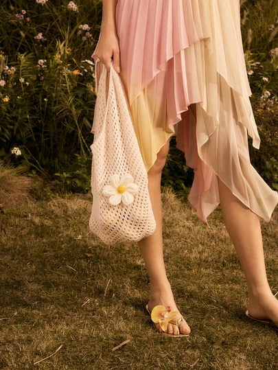 Glizzene Hollow Out Weave Bag Bohemian Style Beach Handbag Hollow Tote Bag Large Capacity Slouchy Style Beach Bag Shopping Women Casual Beach Bag Large Capacity Crochet Flower Tote Bag Fashion Tote Handbags Outdoor Travel Bag, Perfectly Matching With Crochet Set, Vacation Essentials, Perfectly Matching With Beach Accessories Women, Hottest Beach Bags For Women, Beach Necessities, Beach Essentials, Beach Stuff & Summer Essentials, Newest Holiday Bag , Bohemian Outfit For Women ,Vacation Essentials Valentine's Day