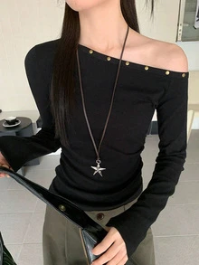 复古美式性感铆钉不对称肩长袖修身休闲上衣，初秋