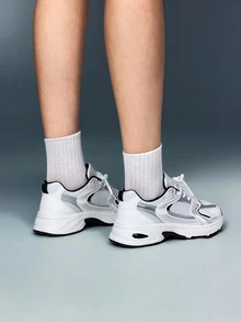 DareSee 女士春秋季白色运动鞋，低帮，轻便，防滑，耐穿，低跟，圆头，透气，系带，休闲户外运动鞋，适合音乐节、Y2K 节、返校季、秋冬季节等场合，也是音乐节的理想礼物。 - 白色 - 查看 3