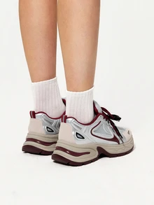 DareSee 2025春夏新款韩版情侣厚底运动鞋女运动跑步鞋休闲厚底运动鞋酒红色时尚女鞋银红舒适时尚跑步鞋女士户外鞋透气网眼面料