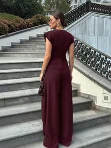 Women's Fashionable And Elegant 2-Piece Outfit, Sleeveless V-Neck Striped Blazer Top And Pleated Wide-Leg Pants Set, Summer Vacation - Burgundy - View 4