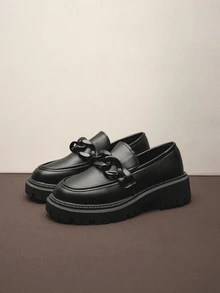 Hatastic 黑色厚底乐福鞋黑色金属扣复古平底一脚蹬休闲复古低帮运动鞋，通勤、护士、空乘人员均可穿着，学院风一脚蹬穆勒鞋