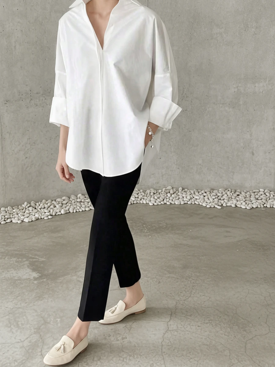 Camisa de mujer de manga larga, cuello con botones, de poliéster blanco, con dobladillo regular y ajuste relajado, apta para uso diario - Blanco - Ver 1