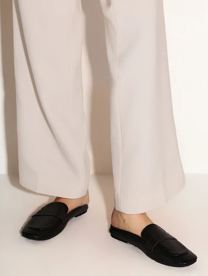 NobleVue 女士極簡方頭優雅平底鞋