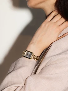 NobleVue 1pc Women's Creative Roman Numeral Small Dial Square Metal Chain Quartz Steel Band Watch, Suitable For Back To School, Daily Matching, Birthday, Women's Gift, Anniversary, Singles' Day, Halloween Promotion, No Gift Box - Gold - View 3