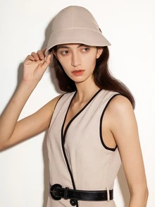 NobleVue 1顶女士可调节尺寸夏季遮阳帽，渔夫帽，遮阳帽，旅行帽，沙滩帽，轻便易携冬季装备 - 白色 - 查看 3