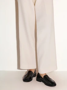 NobleVue 女士時尚黑色低胸平底鞋 - 黑色 - 查看 3