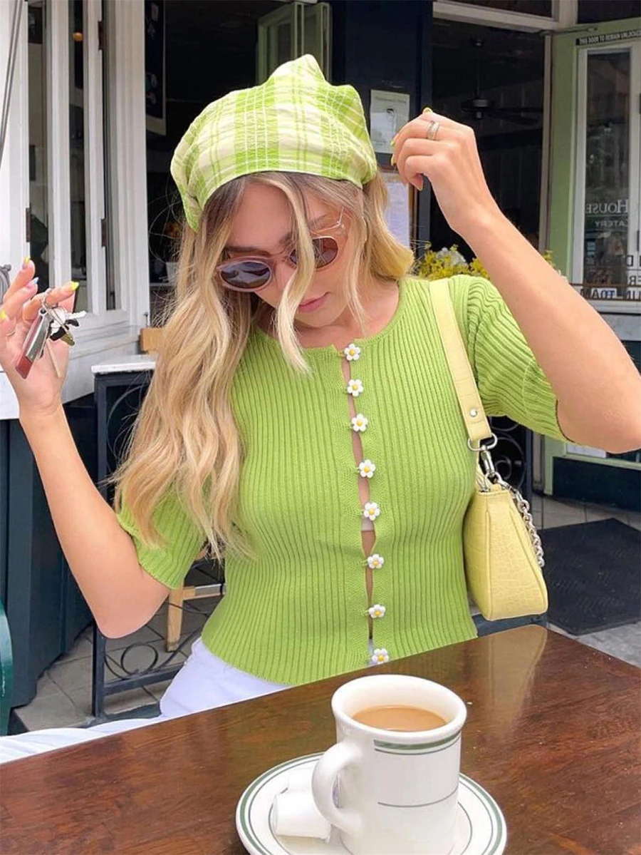 Floral Button Short Sleeve Knit Cardigan, Streetwear, Avocado Green Round Neck Fitted Blouse For Summer - Green - View 1