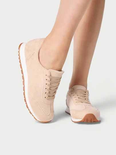 DareSee 秋冬米色绒面轻便女式休闲鞋，女式运动鞋