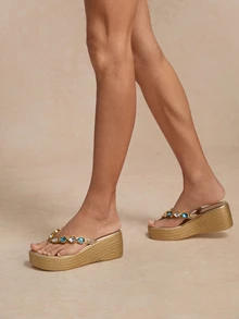 Tropiscape Sandalias de plataforma con cuña y decoración de rhinestones, estilo vacacional, impermeables, de unicolor, con tacón alto y suela gruesa, ligeras y minimalistas, para mujer, color dorado para uso en exteriores - Dorado - Ver 3