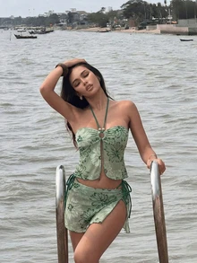 新款春夏性感印花网纱拼接串珠配饰三件套比基尼，挂脖式泳装，适合海滩、泳池派对和度假穿着 - 綠色 - 查看 2