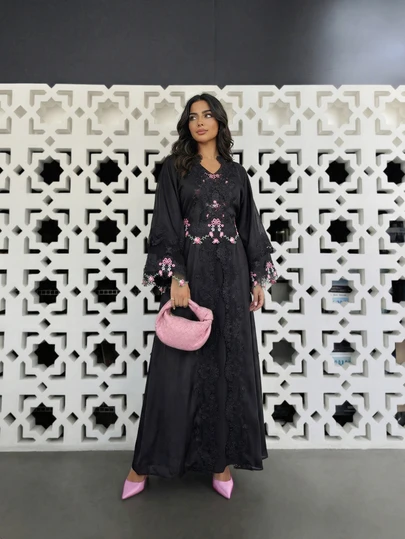 2 piezas Conjunto musulmán elegante - Bata de chifón con bordado de encaje y cinturón, vestido de manga larga con forro