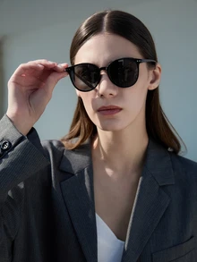 CHICVUE 1 pieza con montura cuadrada de moda y estilo vintage para mujer, accesorios de playa, gafas para usar a diario, atuendos de mujer casuales y de negocios, regalos para verano, vacaciones, exteriores y viajes. - Negro - Ver 4
