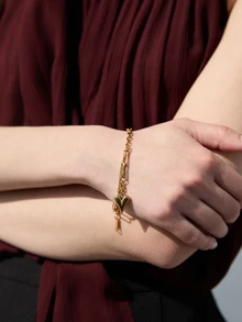 CHICVUE Heart Shaped Pendant Bracelet Valentines,Mom,Mother,Mother's Day,Gift - Yellow Gold - View 1