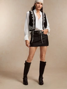 Tropiscape Women's Fashionable & Comfortable Chunky Heel High Knee Riding Boots With Inner Side Zipper, Pointed Toe Matching GO WITH Jeans Jeans - Black - View 4