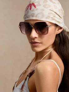 Tropiscape 1 par de gafas de sol con lentes tintadas, accesorios de moda para viajes, elegantes como regalo para mujeres. Gafas de sol para la playa, accesorios de playa para mujeres. Gafas de sol básicas y adecuadas para suéteres, vaqueros, pantalones de chándal, sudaderas con capucha, chaquetas, vestidos y camisas de manga larga. Vibraciones de vacaciones, vacaciones, relajación en la playa. Regalos de otoño, invierno, estilo cottage core, atuendo de verano - Marrón - Ver 4