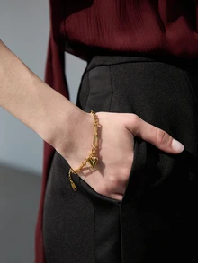 CHICVUE Heart Shaped Pendant Bracelet Valentines,Mom,Mother,Mother's Day,Gift - Yellow Gold - View 2