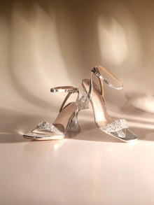 Etoivie Hàng mới về năm 2024: Sandal nữ màu bạc thời trang đính đá lấp lánh, gót chunky, quai ngang trong suốt, mũi và mắt cá chân, hoàn hảo cho bãi biển, tiệc cưới, mặc trong nhà và ngoài trời, lễ tình nhân, đám cưới. - Bạc - Xem 4