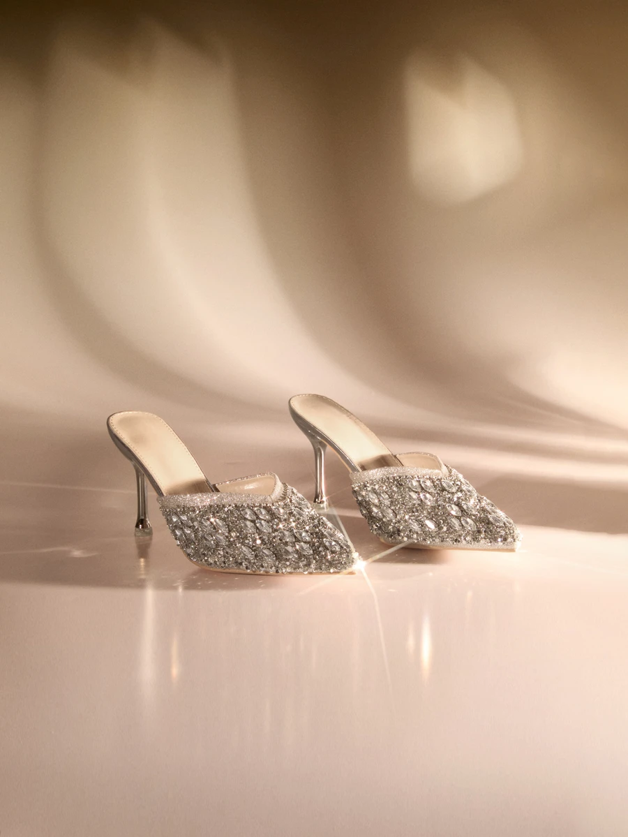 Etoivie 2025年秋冬女士高跟鞋，带钻石和链条细节，尖头，适合日常和派对穿着，优雅，穆勒鞋 - 銀色 - 查看 1