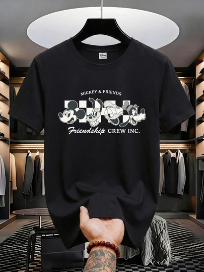 Disney Men's Casual Short Sleeve Round Neck T-Shirt, Printed With Cartoon Characters Like Mickey, Goofy, Minnie And Pluto, With Black And White Checkerboard Pattern. Suitable For Everyday Wear In All Seasons, Great For Travel. Men's Graphic Tee, Men's Apparel.