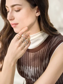 Clariva 9pcs/Set Elegant Minimalist Heart, Star, Moon Crystal Ring Set, Adjustable, For Women's Holiday, Party, Date, Daily Wear, Gift - Golden Yellow 5923001 - View 3