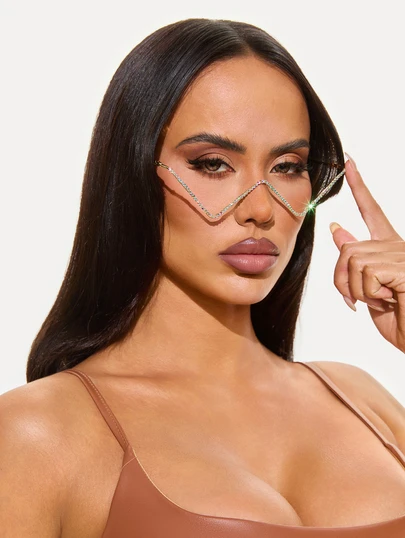 TuEzra 1pc Women's Metal Frame Decorative Hollow Shape, Rhinestone Inlay Shiny And Eyeglasses Without Lens, Suitable For Daily Travel And Selfie Use Beach Accessories For Women Glasses